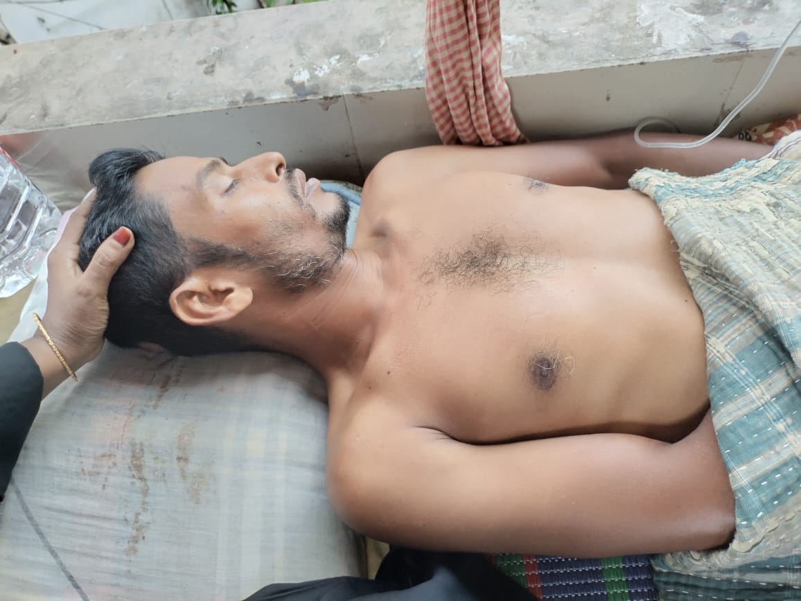 ছবি- ভ্যান চালক নিহত মিন্টু 