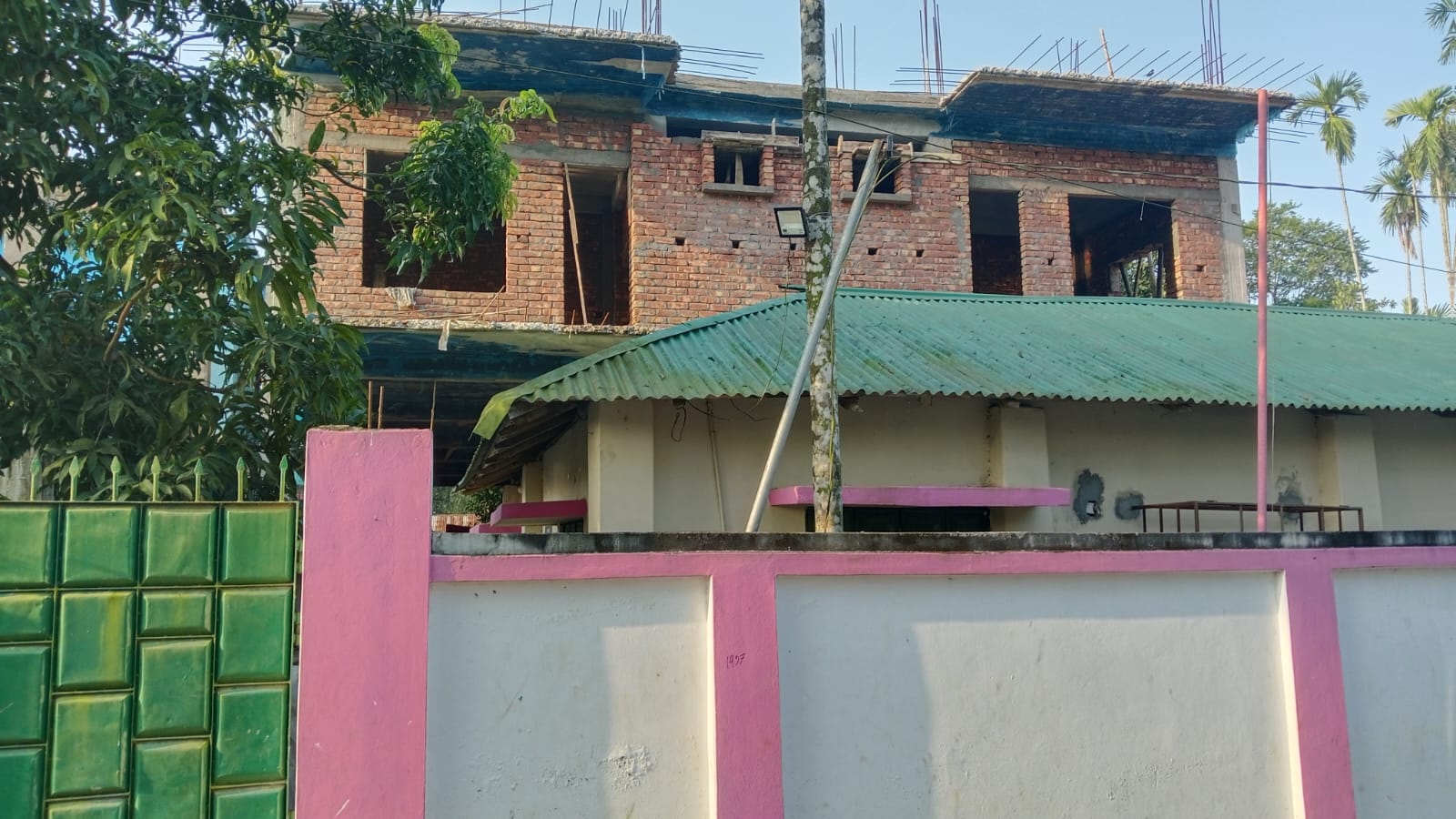 মণিরামপুরে মুক্তিযোদ্ধা আলাউদ্দিনের বিরুদ্ধে তথ্য গোপন করে বীর নিবাসের বাড়ি নেওয়ার অভিযোগ