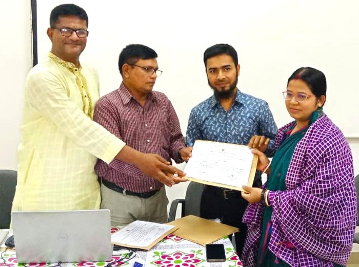 মনিরামপুরে শিক্ষককের ১৫ দিনব্যাপী আইসিটি প্রশিক্ষনের সমাপনী অনুষ্ঠান