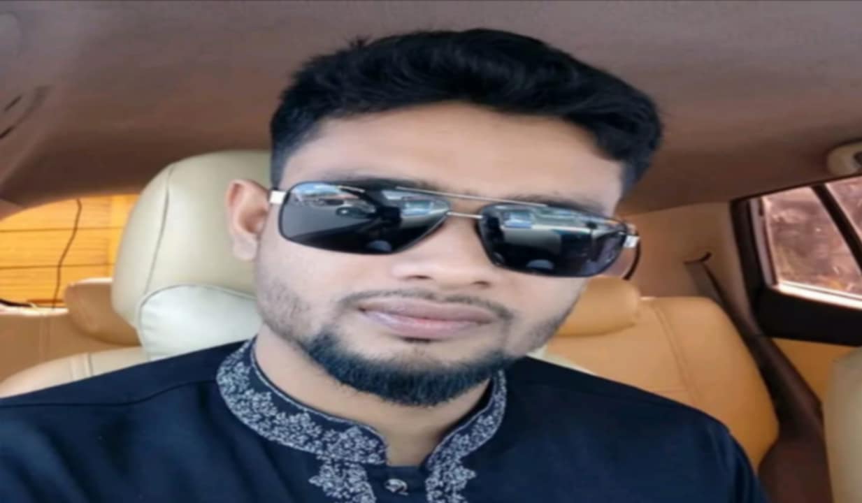 পর্ণোগ্রাফি মামলায় যুবলীগ নেতা আকাশ পুনরায় আটক